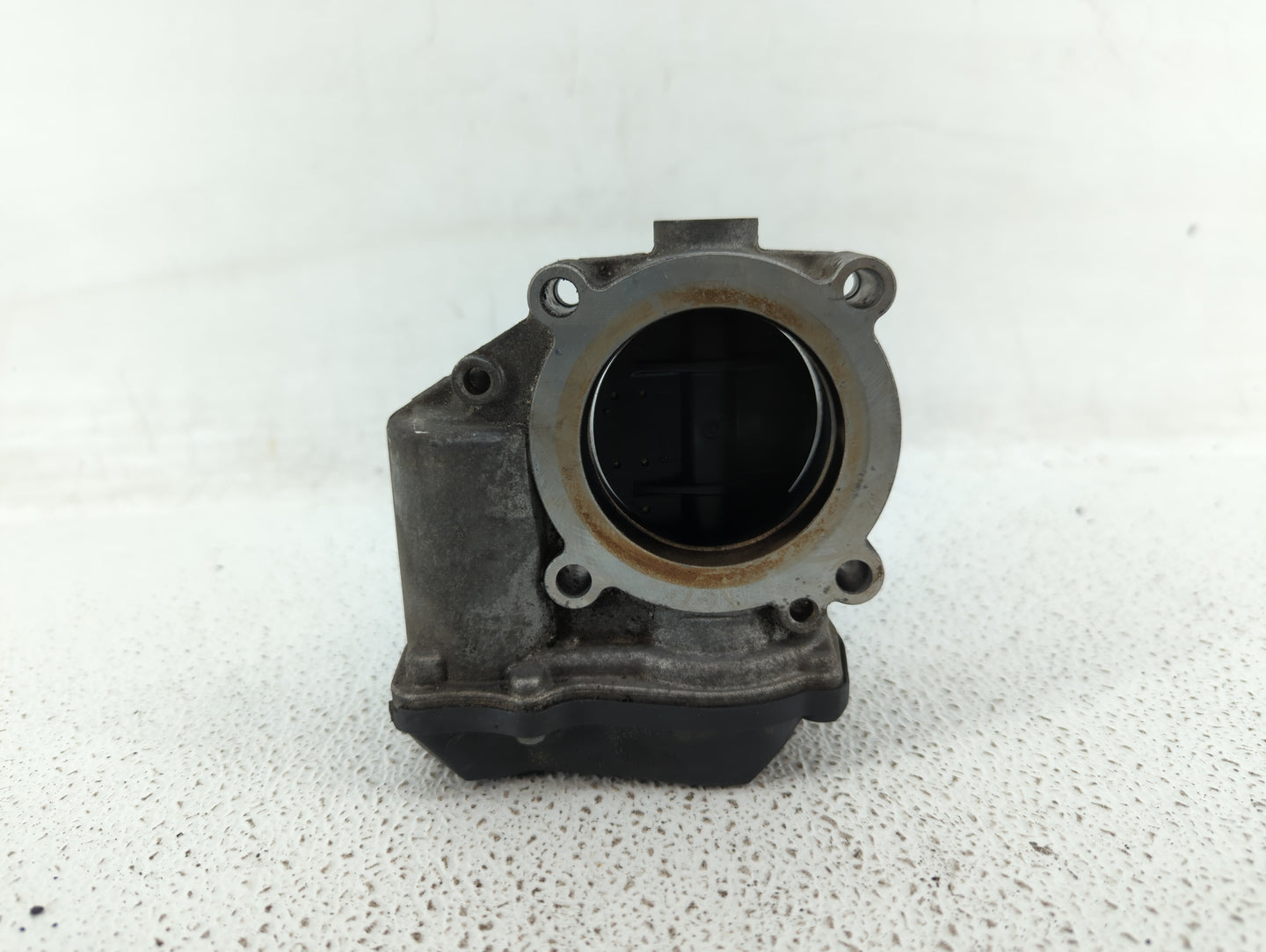 2010-2017 Audi Q5 Throttle Body P/N:06F 133 062 Q 06F 133 062 T Fits OEM Used Auto Parts - Oemusedautoparts1.com