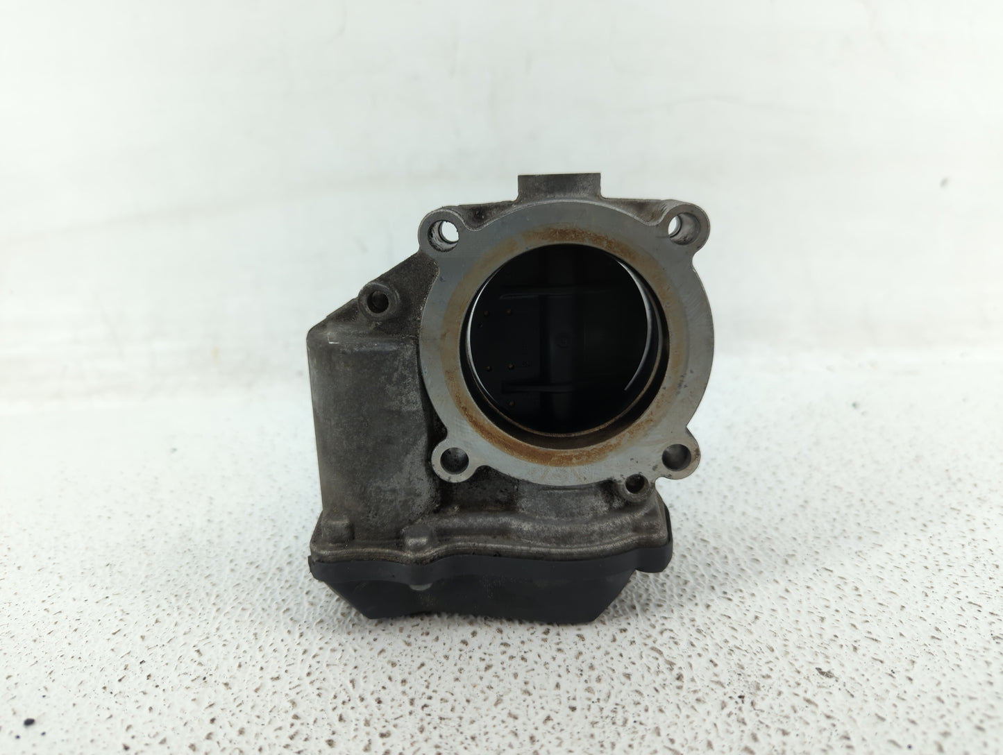 2010-2017 Audi Q5 Throttle Body P/N:06F 133 062 Q 06F 133 062 T Fits OEM Used Auto Parts - Oemusedautoparts1.com