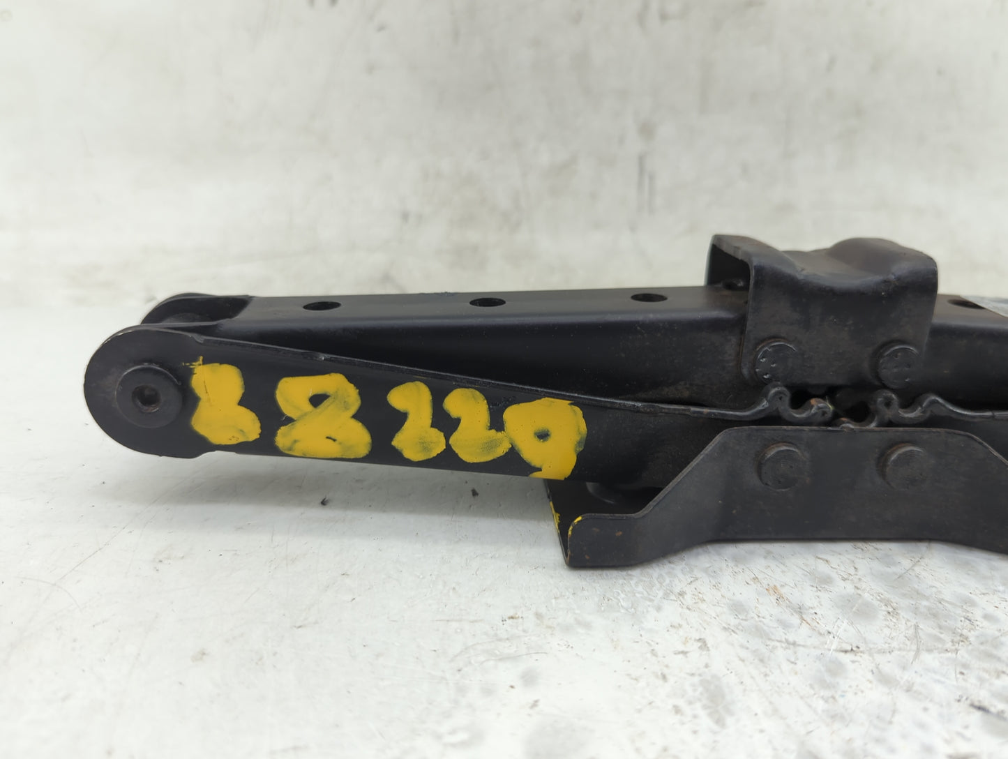 2016 Audi S3 Spare Scissor Car Jack - Oemusedautoparts1.com