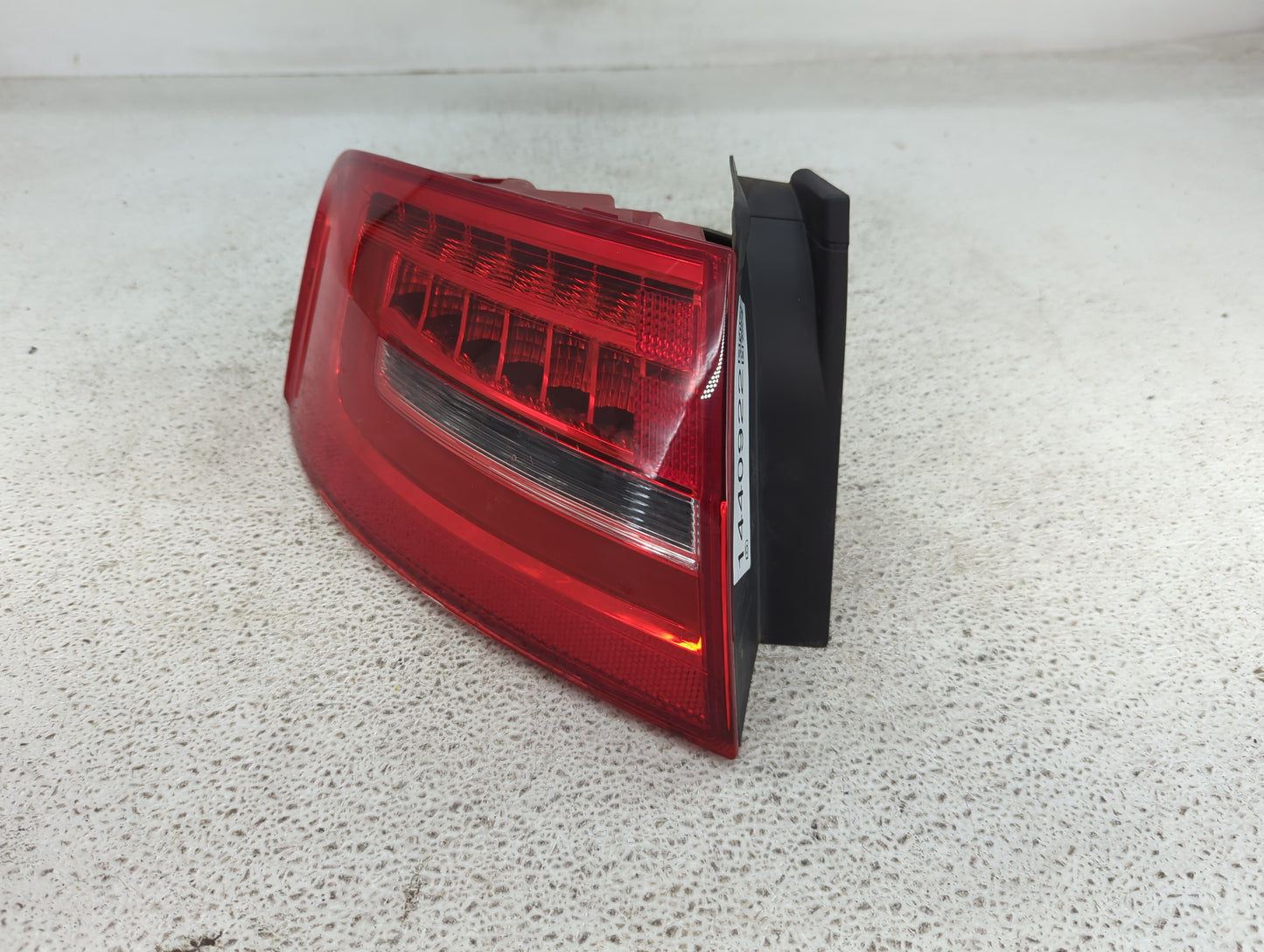 2013-2016 Audi S4 Tail Light Assembly Driver Left OEM P/N:8K5945095 Fits Fits 2013 2014 2015 2016 OEM Used Auto Parts - Oemu