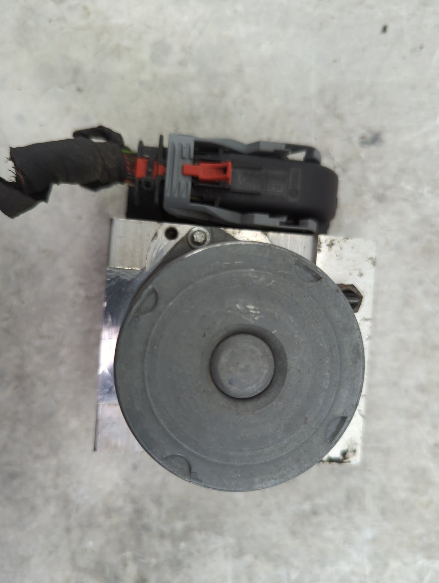 2014-2016 Audi S4 ABS Pump Control Module Replacement P/N:8K0907379CP 0265952144, 0265235007 Fits Fits 2014 2015 2016 2017 O