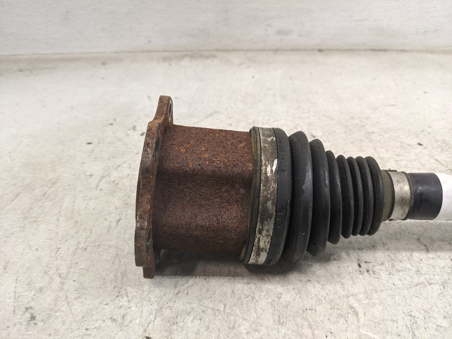 2010-2016 Audi S4 Axle Shaft Front Driver Cv C/v - Oemusedautoparts1.com