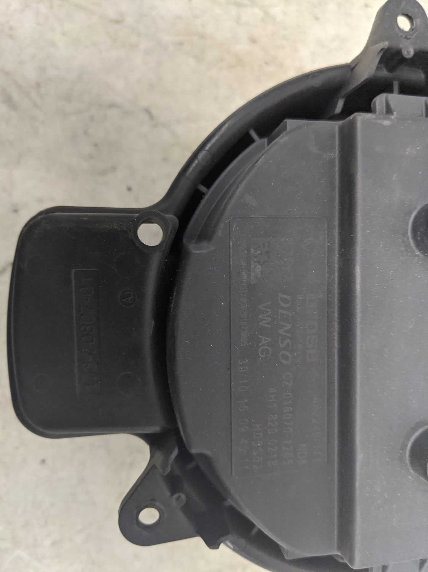 2013-2017 Audi S6 Heater AC Blower Motor P/N:4H1820021B CZ016070-1265 Fits Fits 2011 2012 2013 2014 2015 2016 2017 2018 OEM 