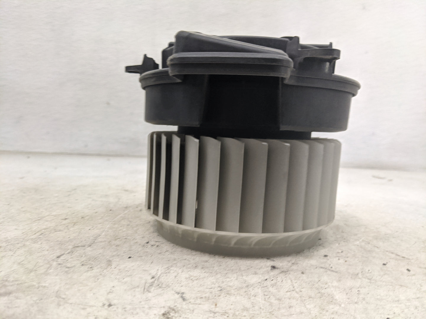2013-2017 Audi S6 Heater AC Blower Motor P/N:4H1820021B CZ016070-1265 Fits Fits 2011 2012 2013 2014 2015 2016 2017 2018 OEM 