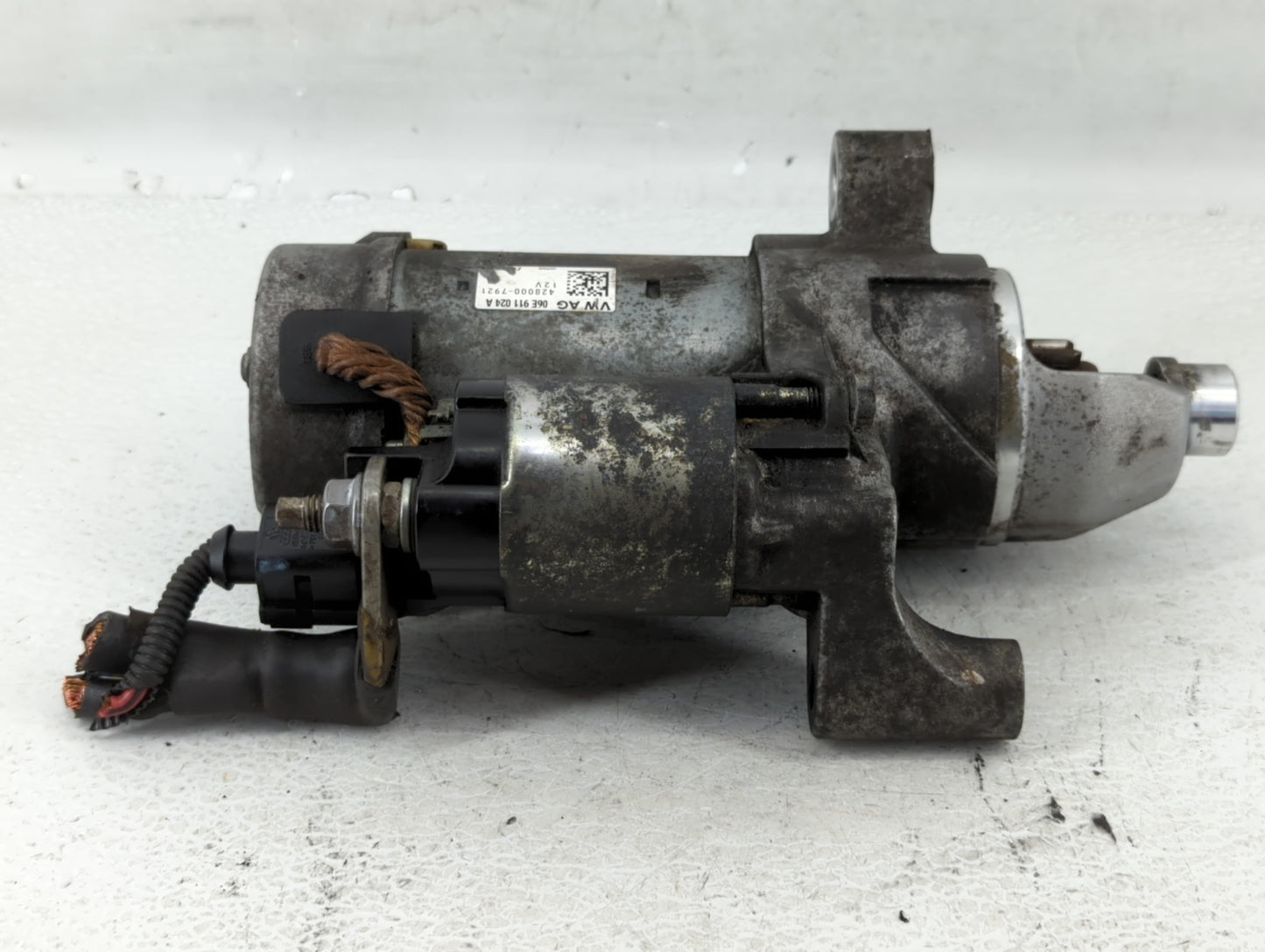 2016-2017 Audi S6 Car Starter Motor Solenoid OEM P/N:06E 911 024 A 428000-7924 Fits Fits 2016 2017 OEM Used Auto Parts - Oem