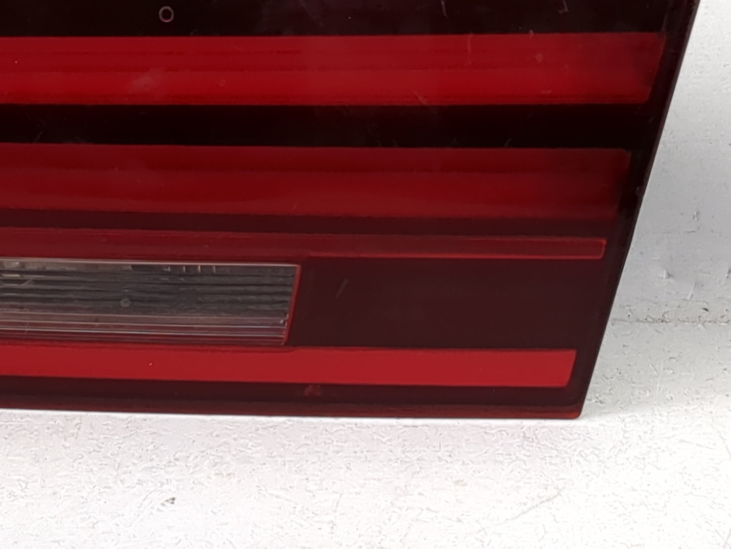 2016 Bmw 3-Series Tail Light Assembly Passenger Right OEM P/N:H8736912207 F30HLT2 RH, 2SK 012.148-04, 0121480400118040 Fits 
