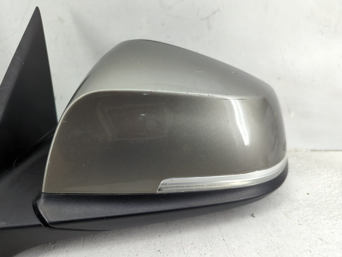 2013-2018 Bmw 320 Driver Side View Mirror - Left Door Mirror OEM Used - Oemusedautoparts1.com
