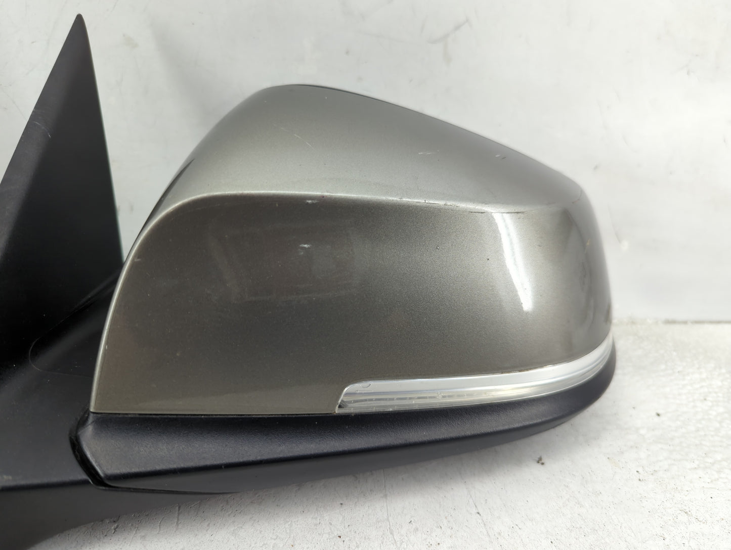 2013-2018 Bmw 320 Driver Side View Mirror - Left Door Mirror OEM Used - Oemusedautoparts1.com
