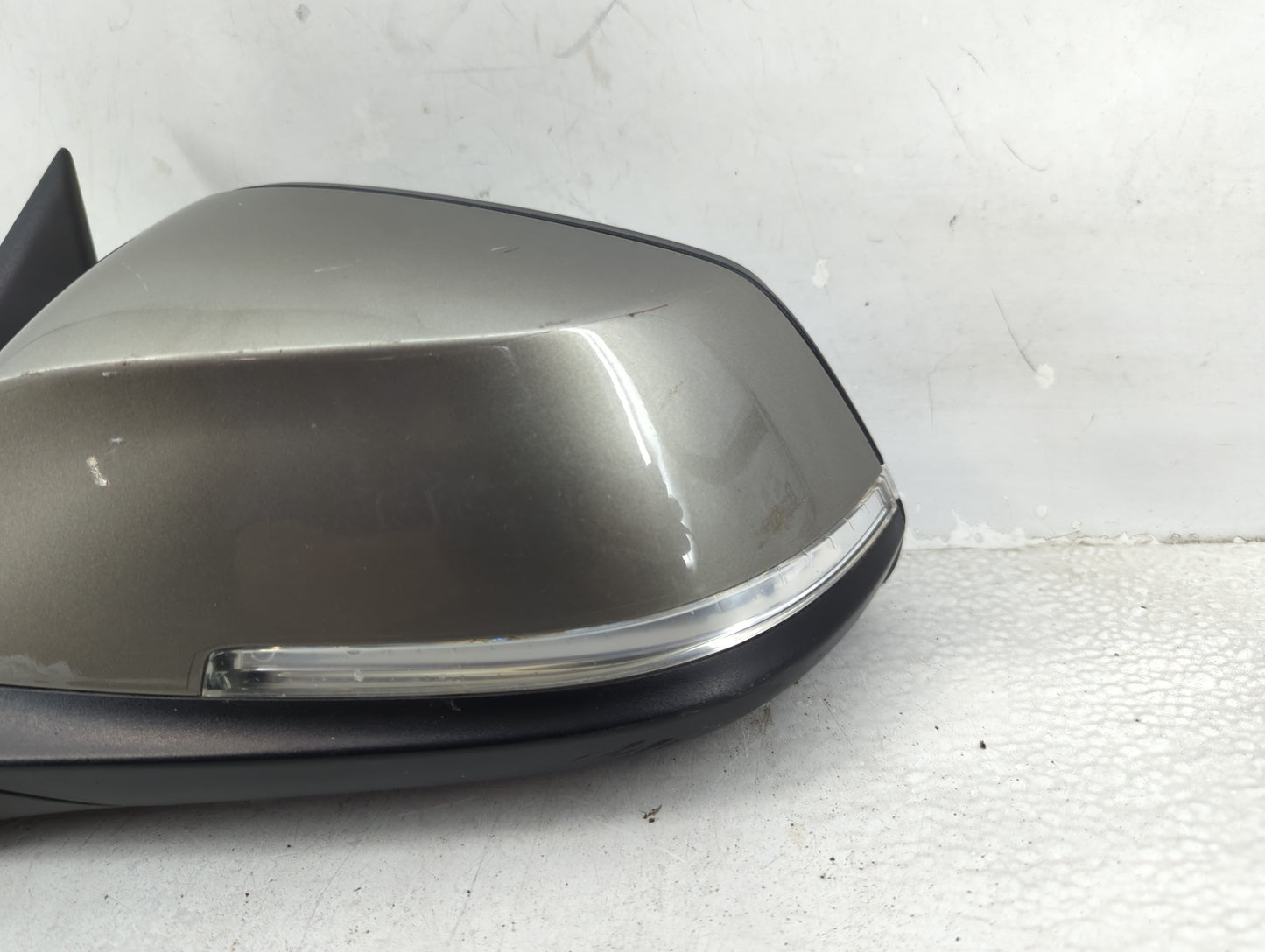 2013-2018 Bmw 320 Driver Side View Mirror - Left Door Mirror OEM Used - Oemusedautoparts1.com
