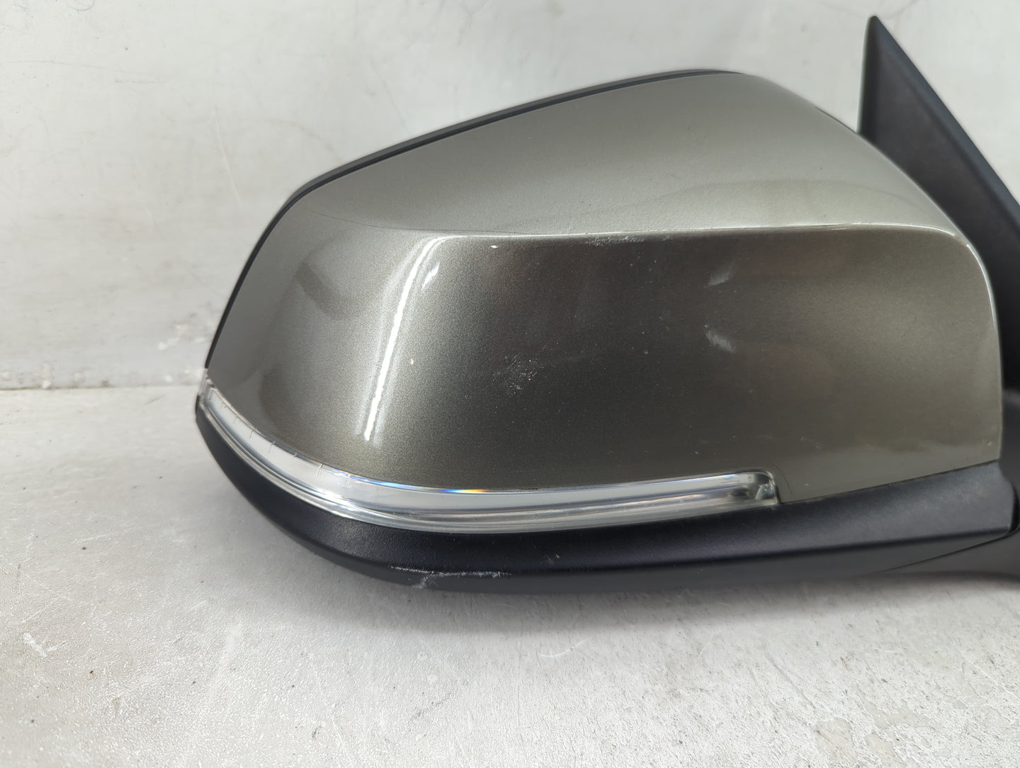 2013-2018 Bmw 320 Passenger Side View Mirror - Right Door Mirror OEM Used - Oemusedautoparts1.com
