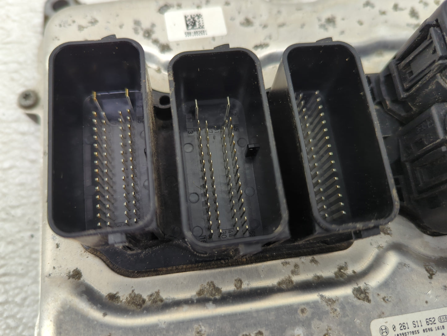 2014-2018 Bmw 320 PCM Engine Control Computer ECU ECM PCU OEM P/N:0261S11652, 8639594-01, 170789588 Fits OEM Used Auto Parts