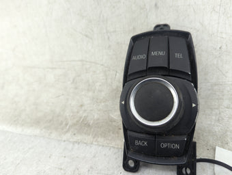 compare product 2016 Bmw 320 Radio AM FM Cd Player Receiver Replacement P/N:ZE938167801 033623202 Fits OEM Used Auto Parts