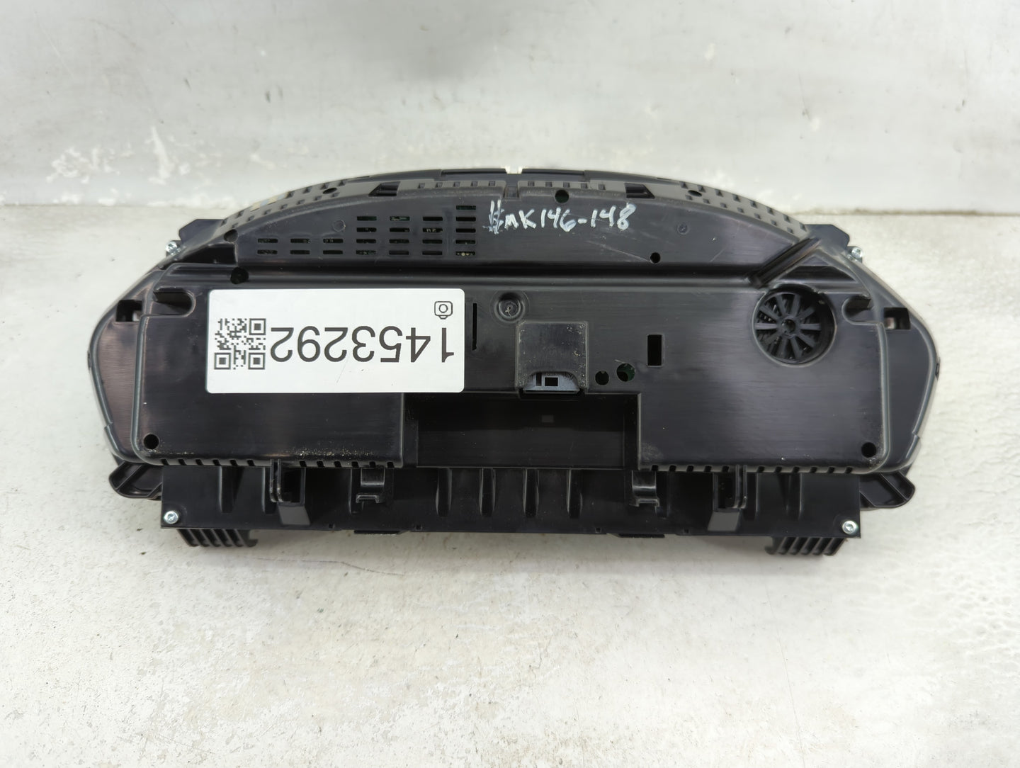 2013-2018 Bmw 320 Instrument Cluster Speedometer Gauges P/N:9232894 9382199-01 Miles:27K Fits OEM Used Auto Parts - Oemuseda