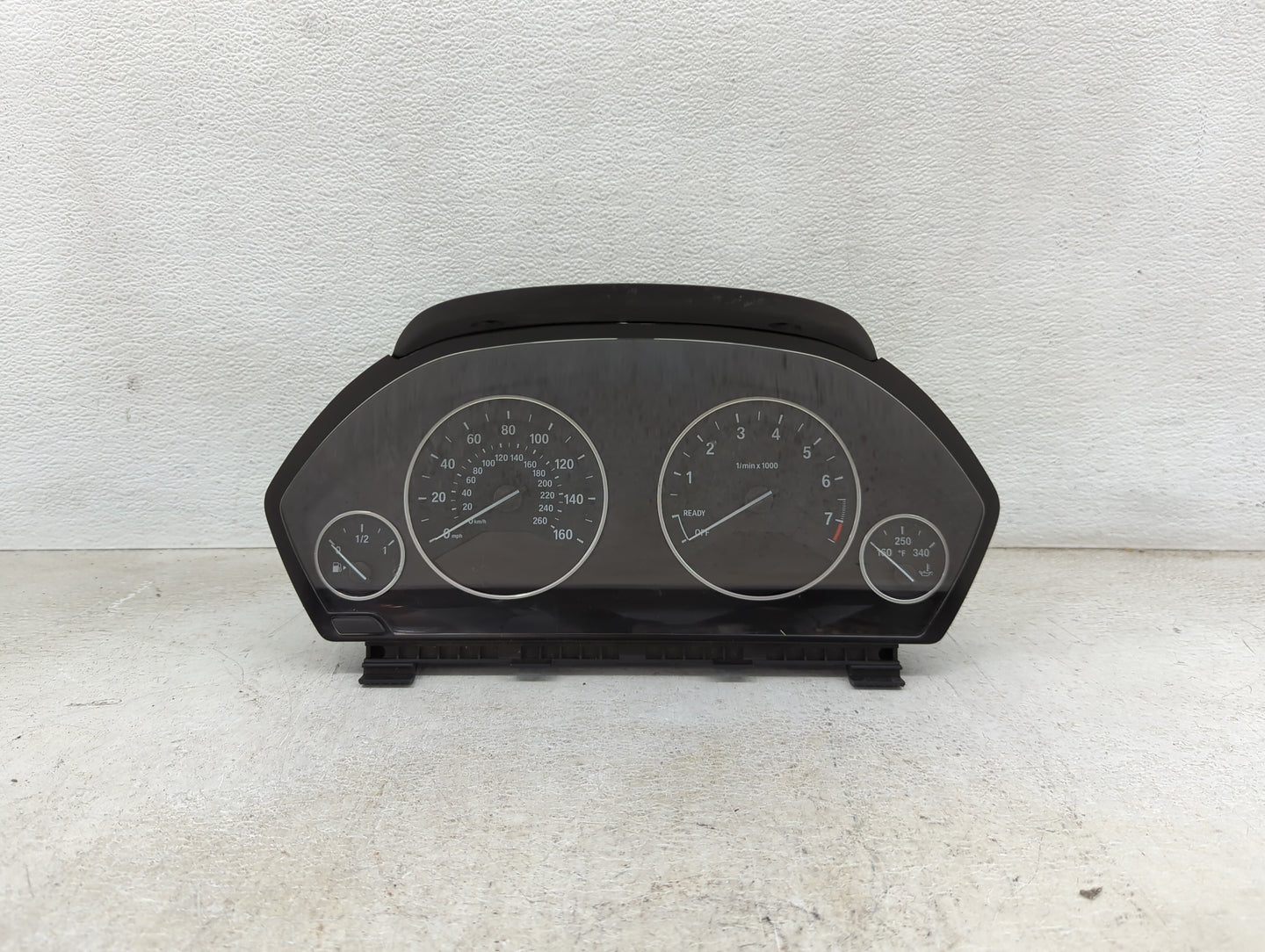2015-2016 Bmw 320 Instrument Cluster Speedometer Gauges P/N:9232895 6804961-01 Miles:98K Fits OEM Used Auto Parts - Oemuseda