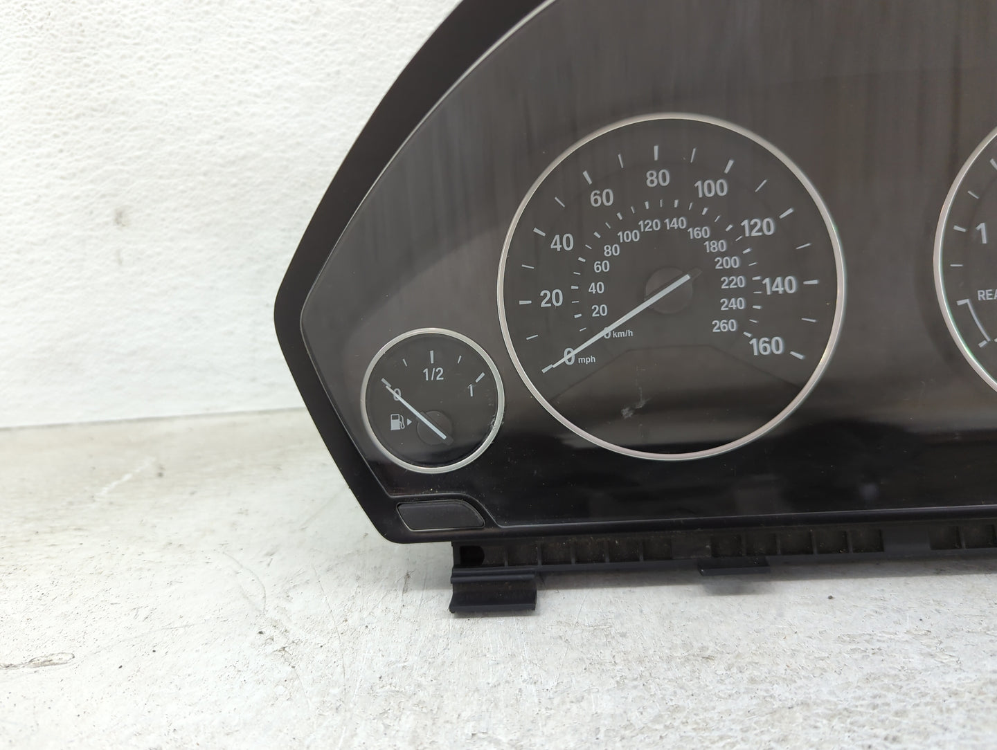 2015-2016 Bmw 320 Instrument Cluster Speedometer Gauges P/N:9232895 6804961-01 Miles:98K Fits OEM Used Auto Parts - Oemuseda