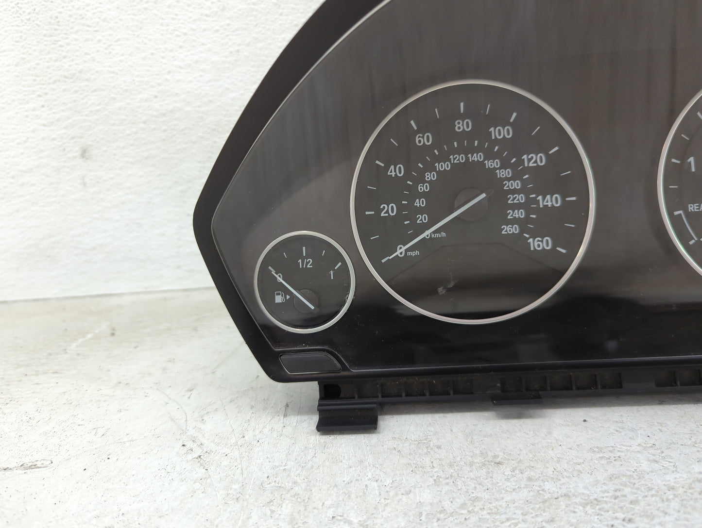 2015-2016 Bmw 320 Instrument Cluster Speedometer Gauges P/N:9232895 6804961-01 Miles:98K Fits OEM Used Auto Parts - Oemuseda
