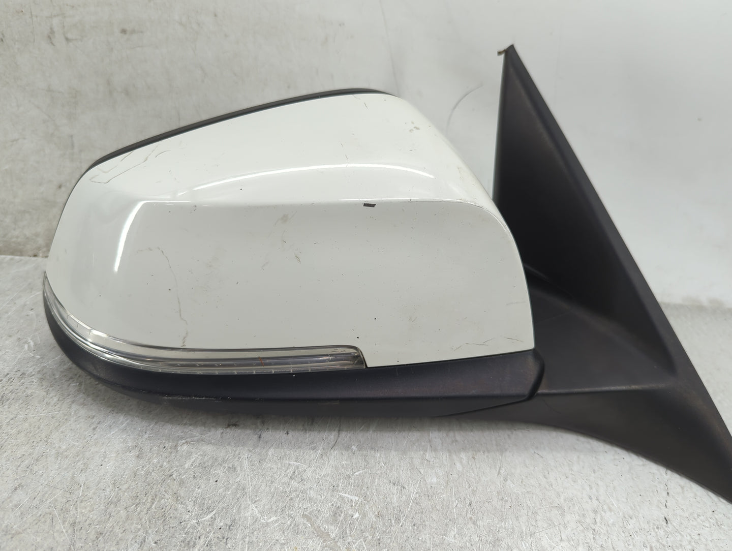 2013-2018 Bmw 320 Passenger Side View Mirror - Right Door Mirror OEM Used - Oemusedautoparts1.com