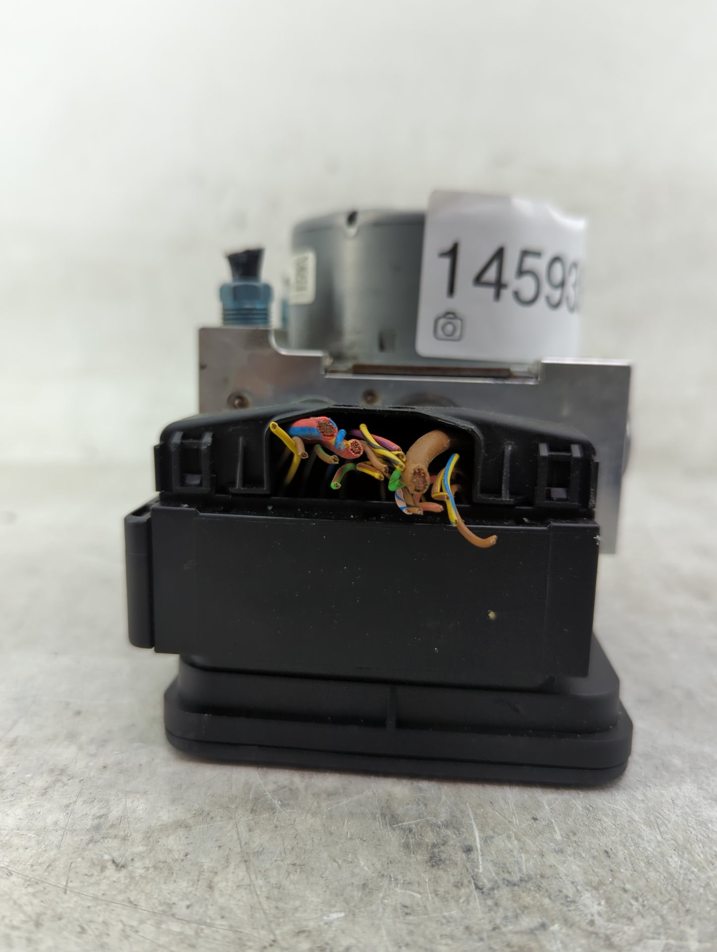 2014-2018 Bmw 320 ABS Pump Control Module Replacement P/N:3451-6881172-01 10.0220-0782.4 Fits OEM Used Auto Parts - Oemuseda