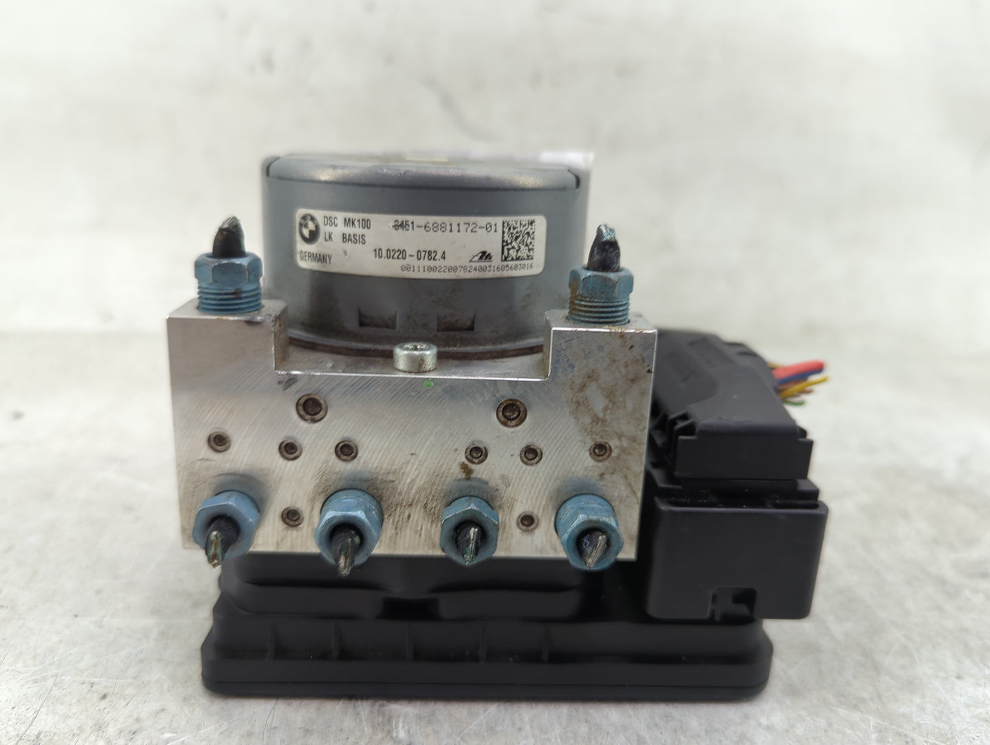 2014-2018 Bmw 320 ABS Pump Control Module Replacement P/N:3451-6881172-01 10.0220-0782.4 Fits OEM Used Auto Parts - Oemuseda