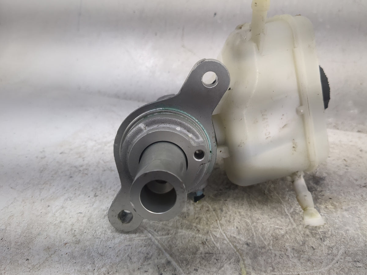 Bmw 320 Brake Master Cylinder 1496755 - Oemusedautoparts1.com