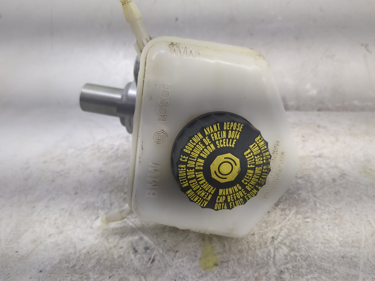 Bmw 320 Brake Master Cylinder 1496755 - Oemusedautoparts1.com