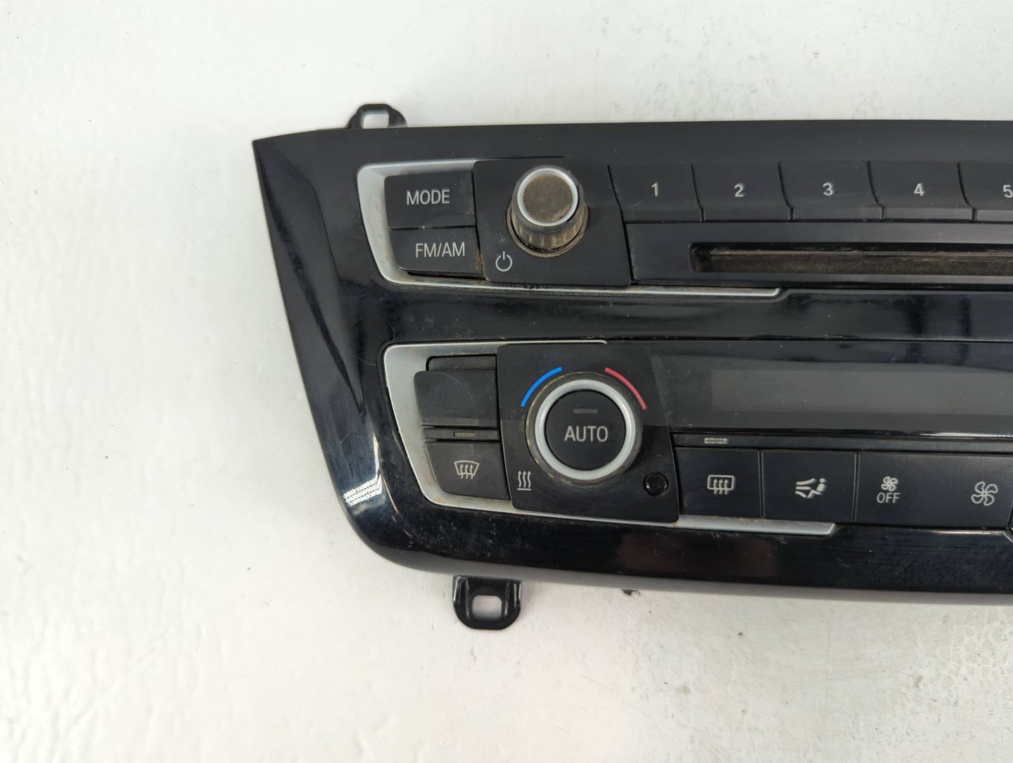 2016-2018 Bmw 320i Climate Control Module Temperature AC/Heater Replacement P/N:E1137324 Fits OEM Used Auto Parts - Oemuseda