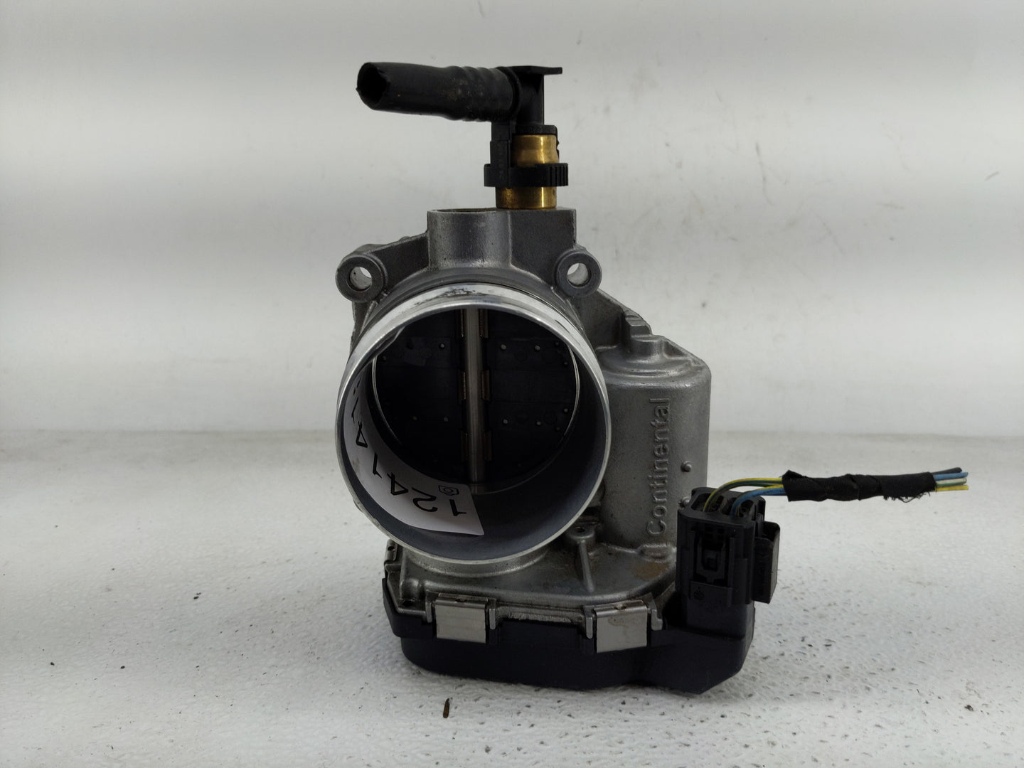 2012-2018 Bmw 320i Throttle Body P/N:1354 7588625-02 Fits Fits 2012 2013 2014 2015 2016 2017 2018 OEM Used Auto Parts - Oemu
