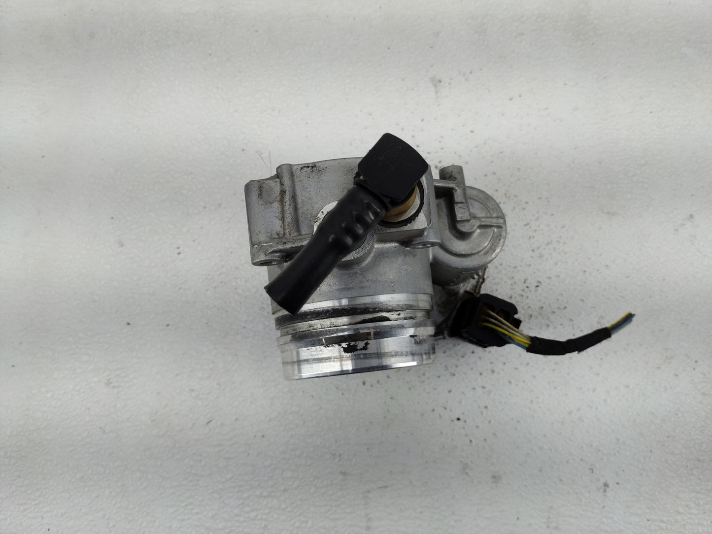 2012-2018 Bmw 320i Throttle Body P/N:1354 7588625-02 Fits Fits 2012 2013 2014 2015 2016 2017 2018 OEM Used Auto Parts - Oemu