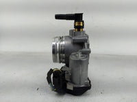 2012-2018 Bmw 320i Throttle Body P/N:1354 7588625-02 Fits Fits 2012 2013 2014 2015 2016 2017 2018 OEM Used Auto Parts - Oemu