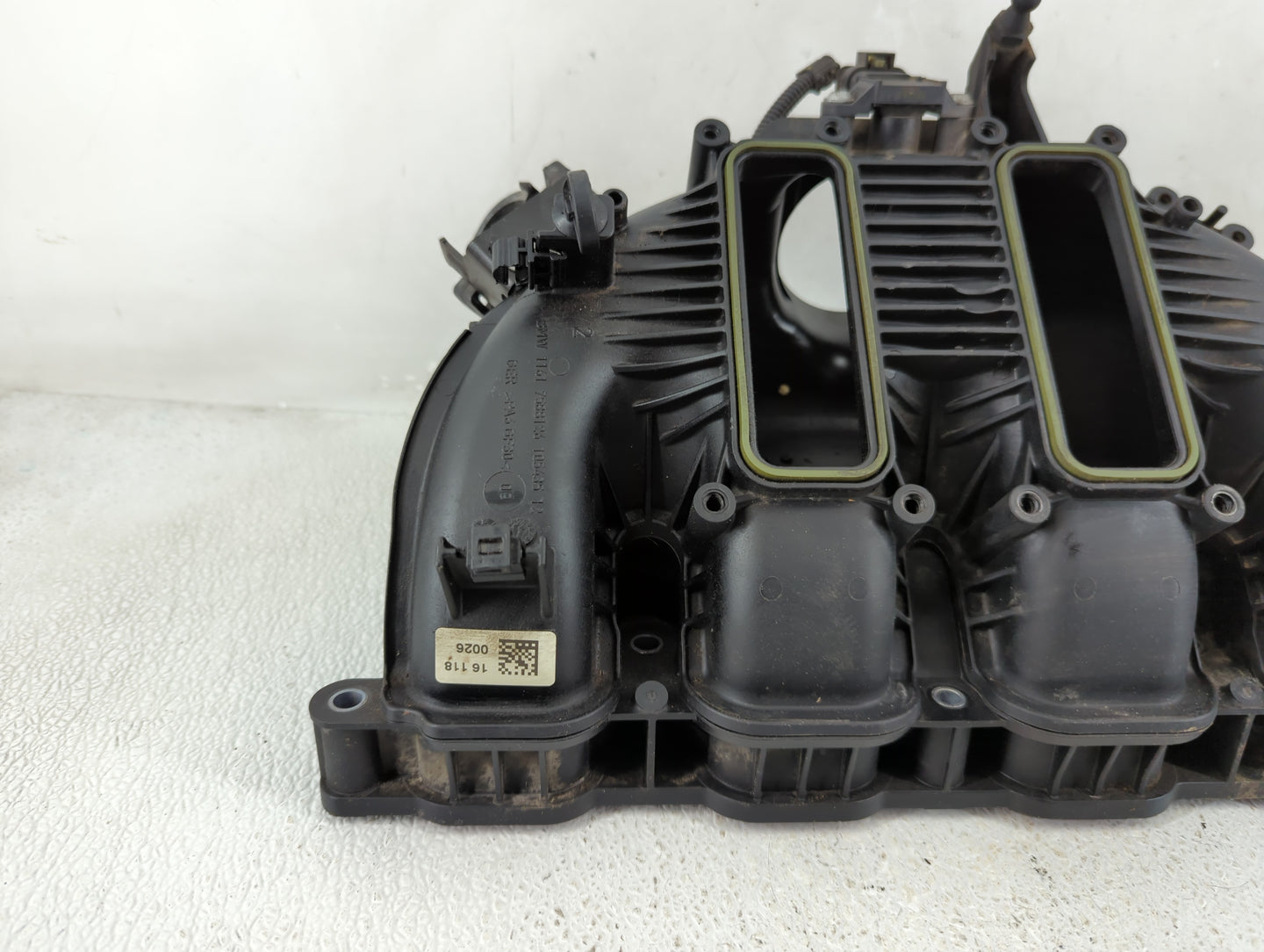 2016 Bmw 320i Air Intake Manifold Fits OEM Used Auto Parts - Oemusedautoparts1.com