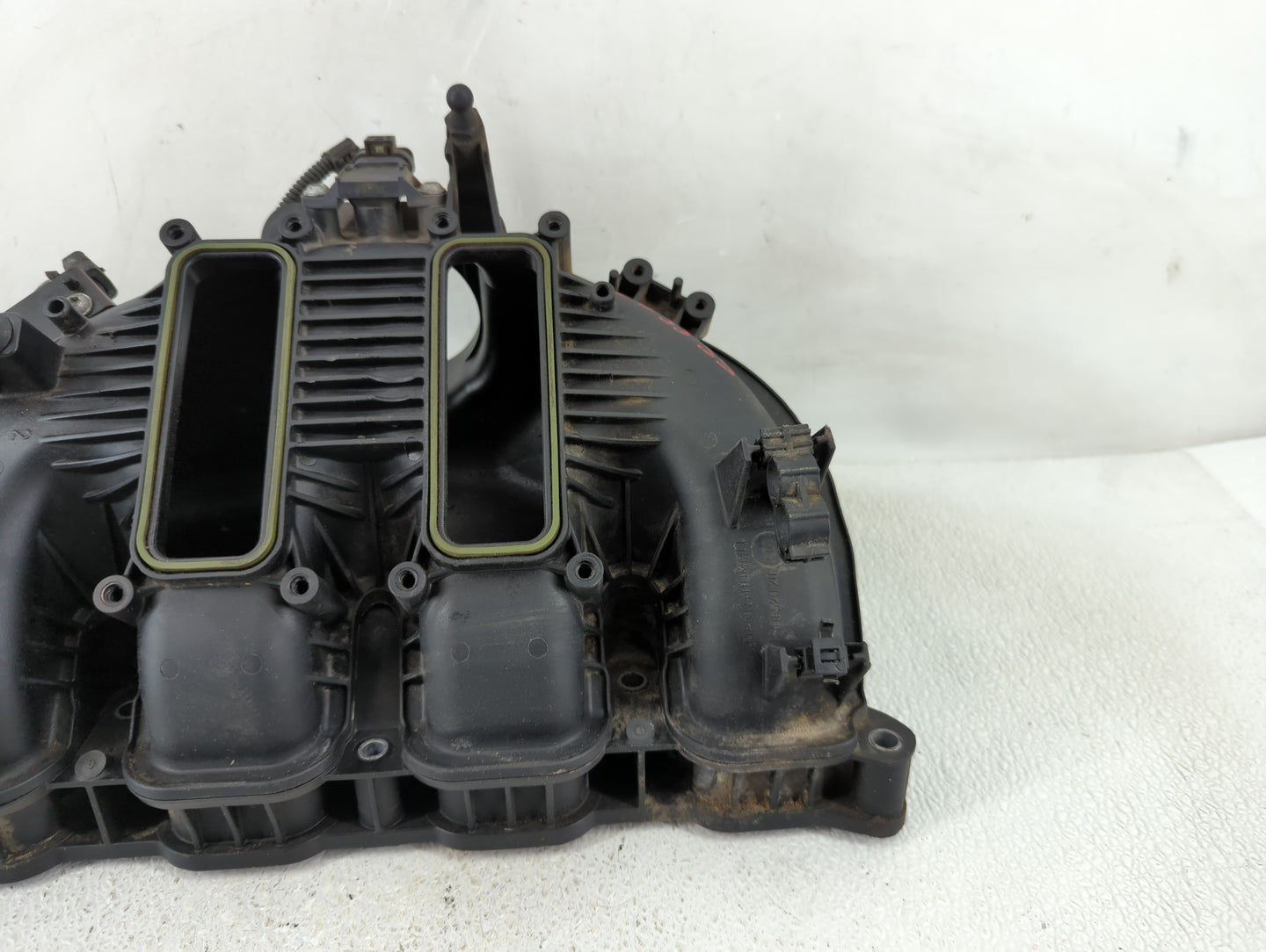 2016 Bmw 320i Air Intake Manifold Fits OEM Used Auto Parts - Oemusedautoparts1.com