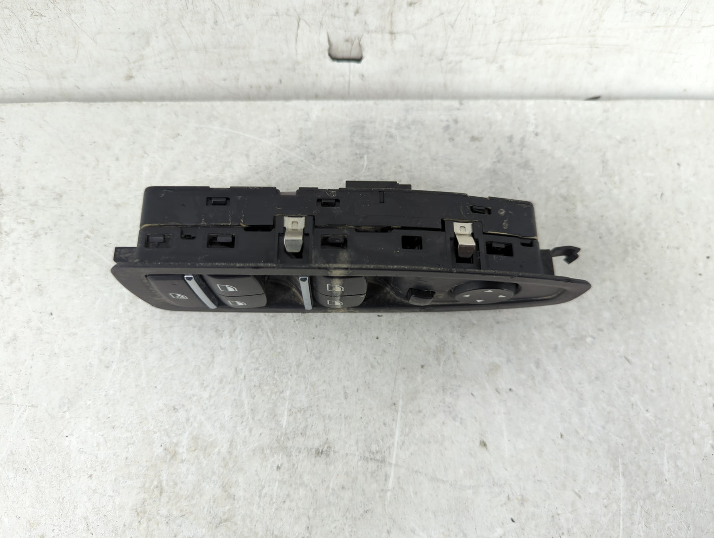 2012-2018 Bmw 320i Master Power Window Switch Replacement Driver Side Left P/N:9208109-03 Fits OEM Used Auto Parts - Oemused