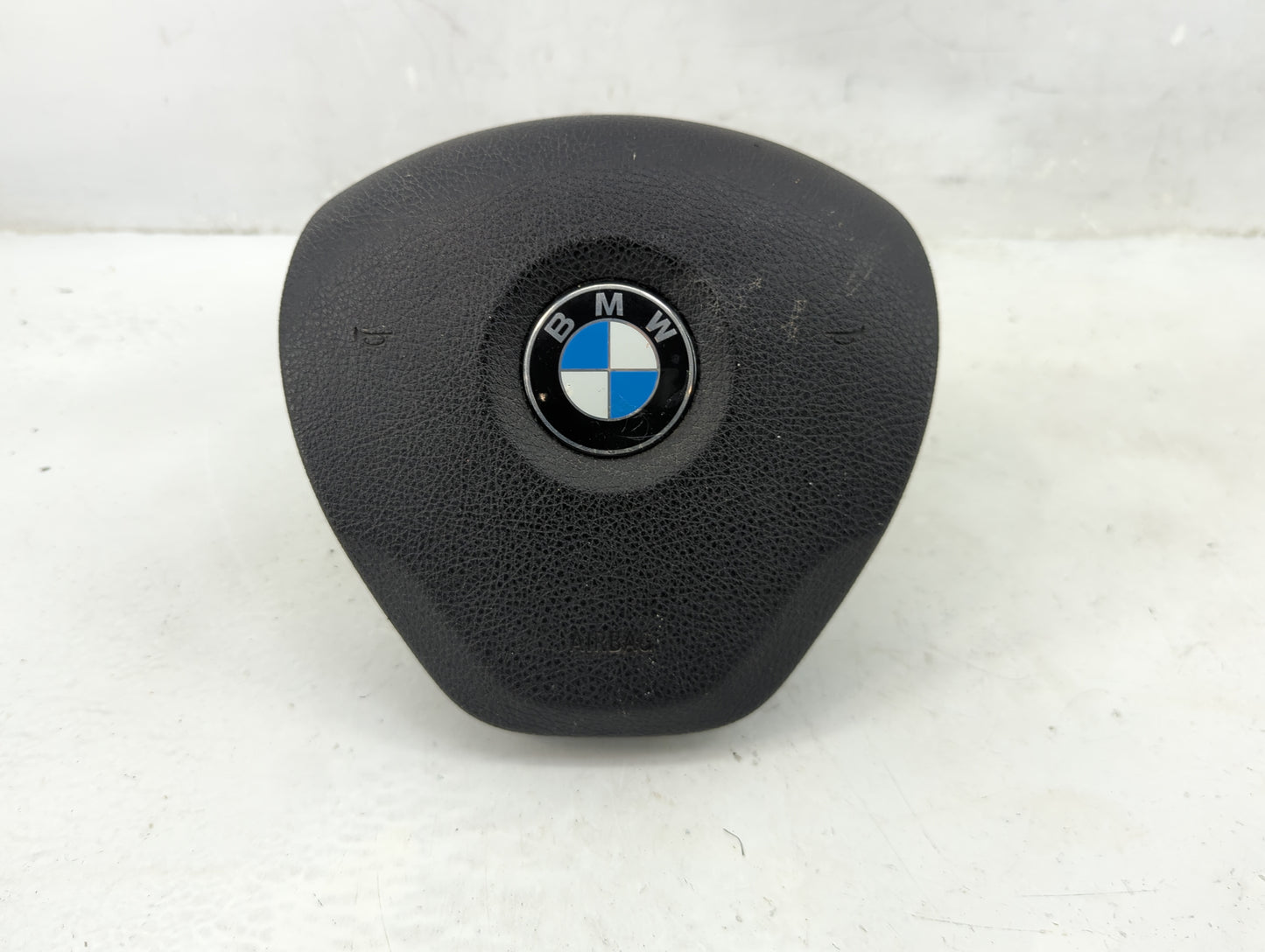 2012-2018 Bmw 320i Air Bag Driver Left Steering Wheel Mounted P/N:6871094-01 Fits Fits 2012 2013 2014 2015 2016 2017 2018 OE