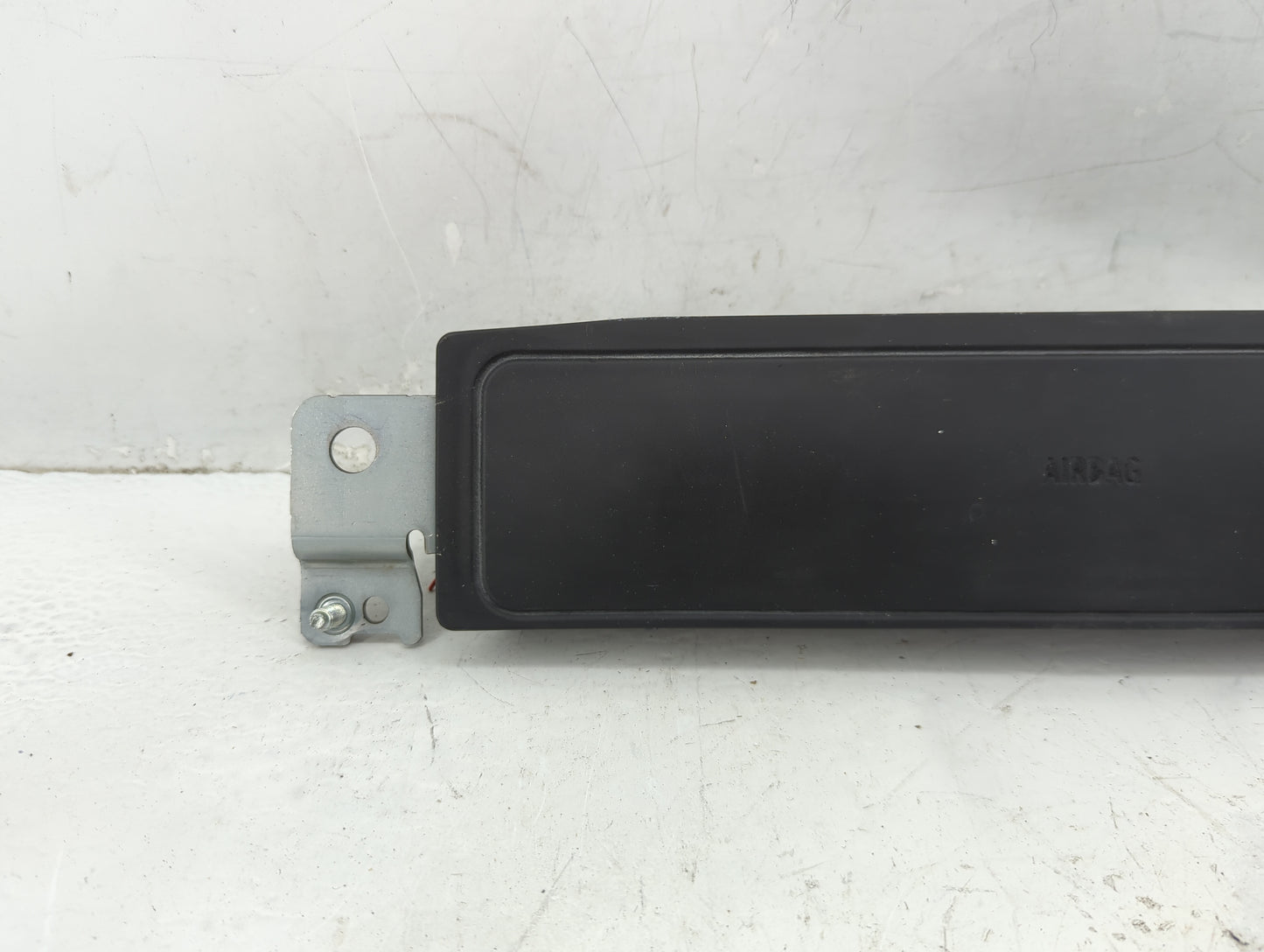 2012-2018 Bmw 320i Air Bag Passenger Right Knee OEM P/N:1024564/11 Fits Fits 2012 2013 2014 2015 2016 2017 2018 2019 2020 20