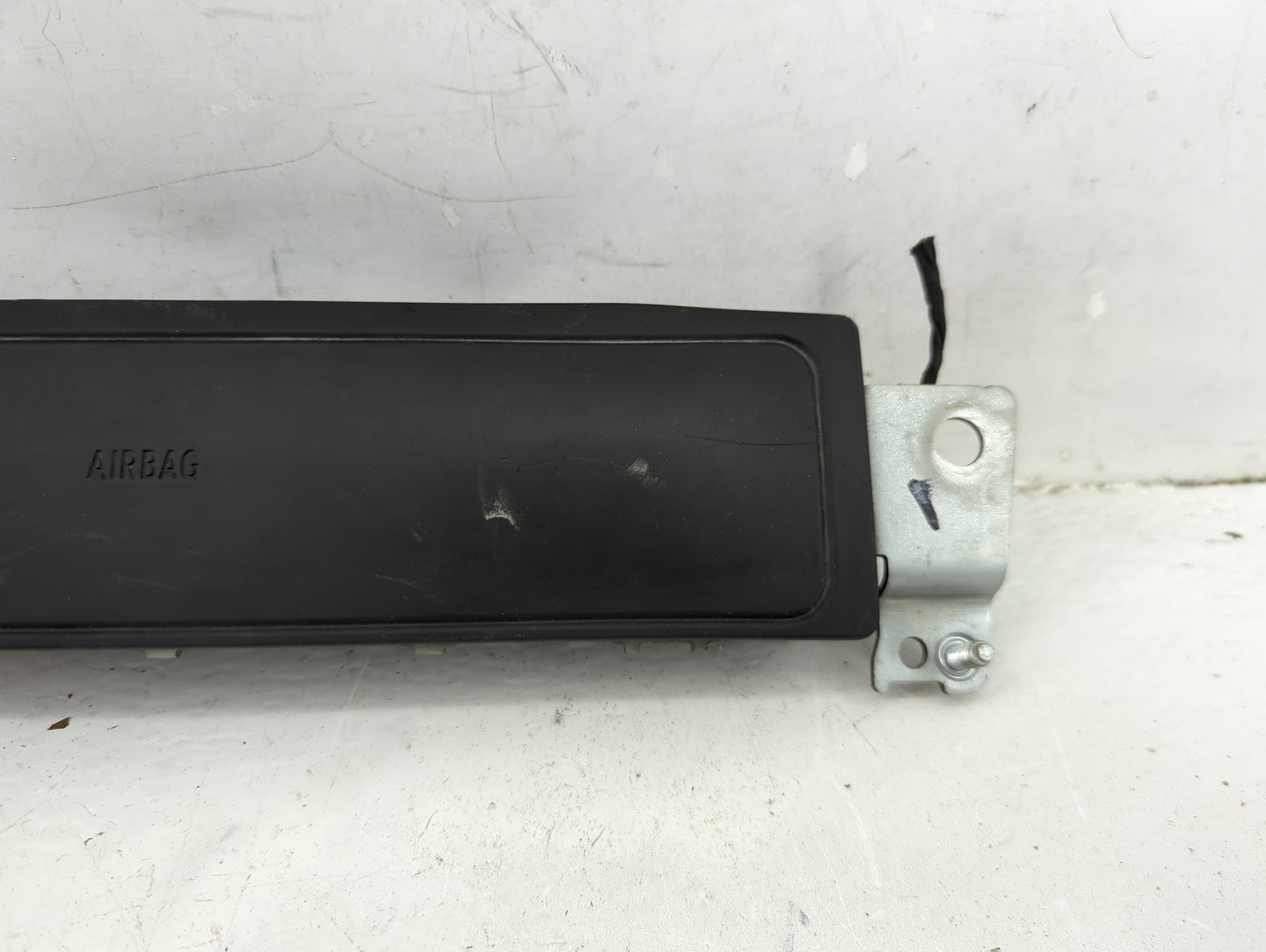 2012-2018 Bmw 320i Air Bag Passenger Right Knee OEM P/N:KV922865313 Fits Fits 2012 2013 2014 2015 2016 2017 2018 2019 2020 2