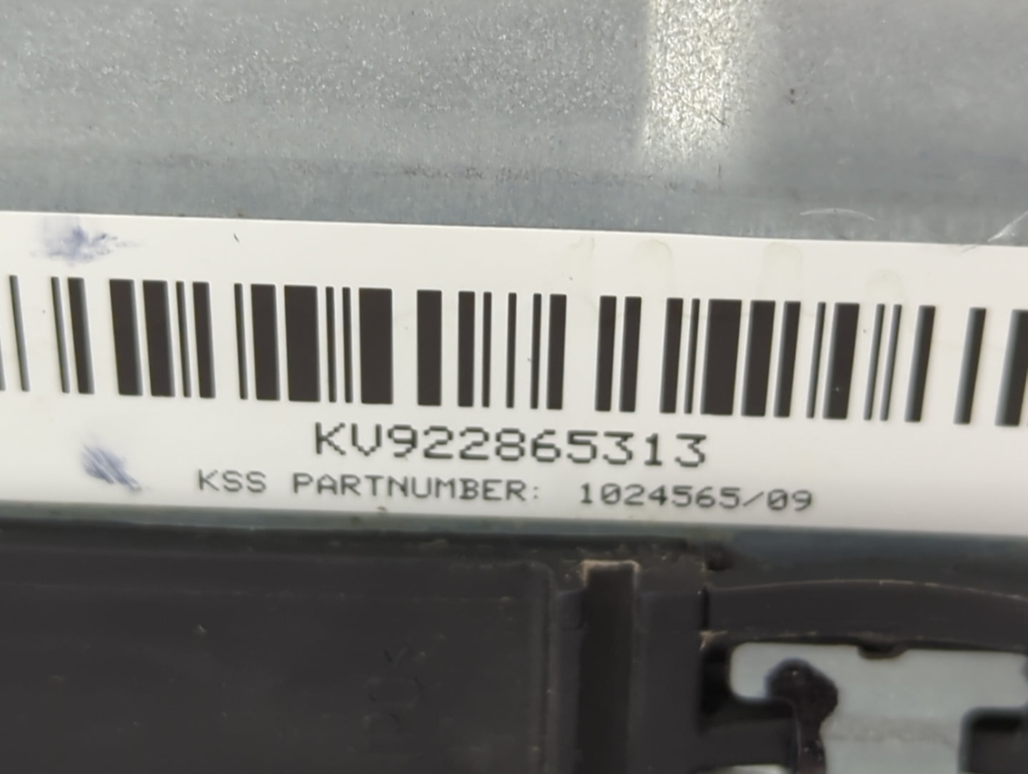 2012-2018 Bmw 320i Air Bag Passenger Right Knee OEM P/N:KV922865313 Fits Fits 2012 2013 2014 2015 2016 2017 2018 2019 2020 2