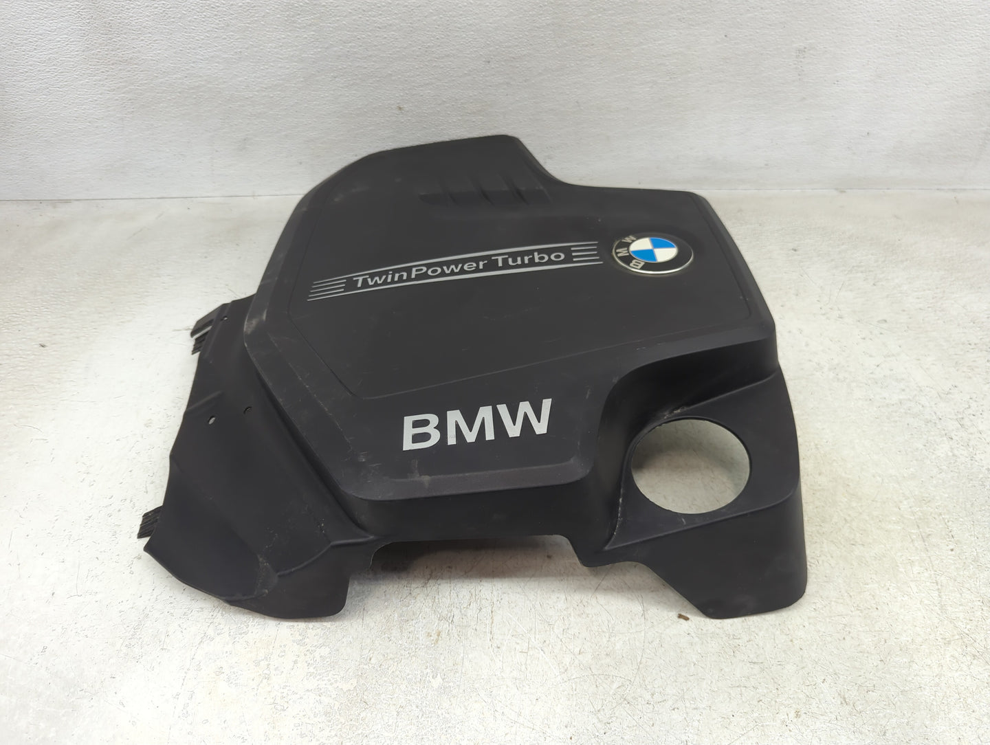 2016 Bmw 320i Engine Cover - Oemusedautoparts1.com
