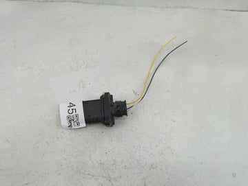 2012-2018 Bmw 320i Mass Air Flow Meter Maf - Oemusedautoparts1.com