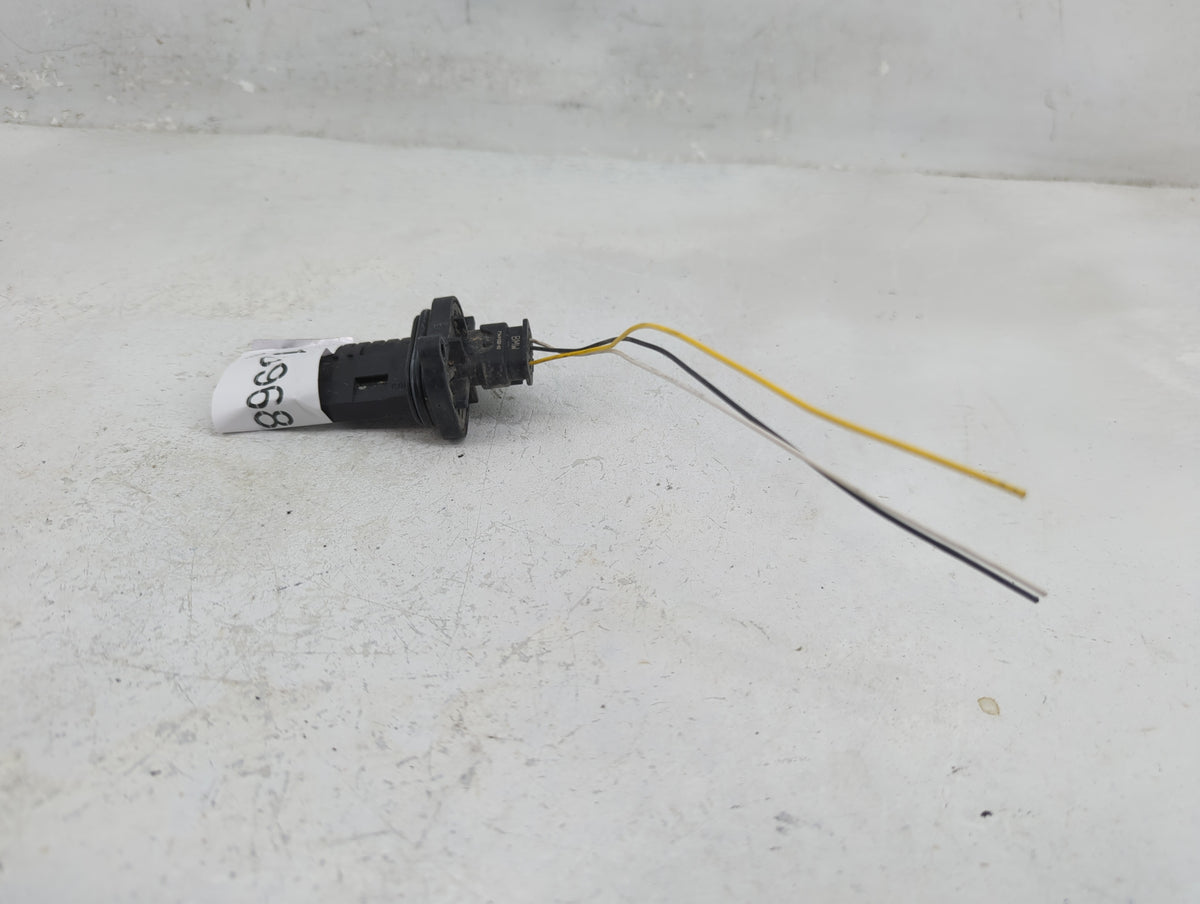 2012-2018 Bmw 320i Mass Air Flow Meter Maf Sensor - Oemusedautoparts1.com