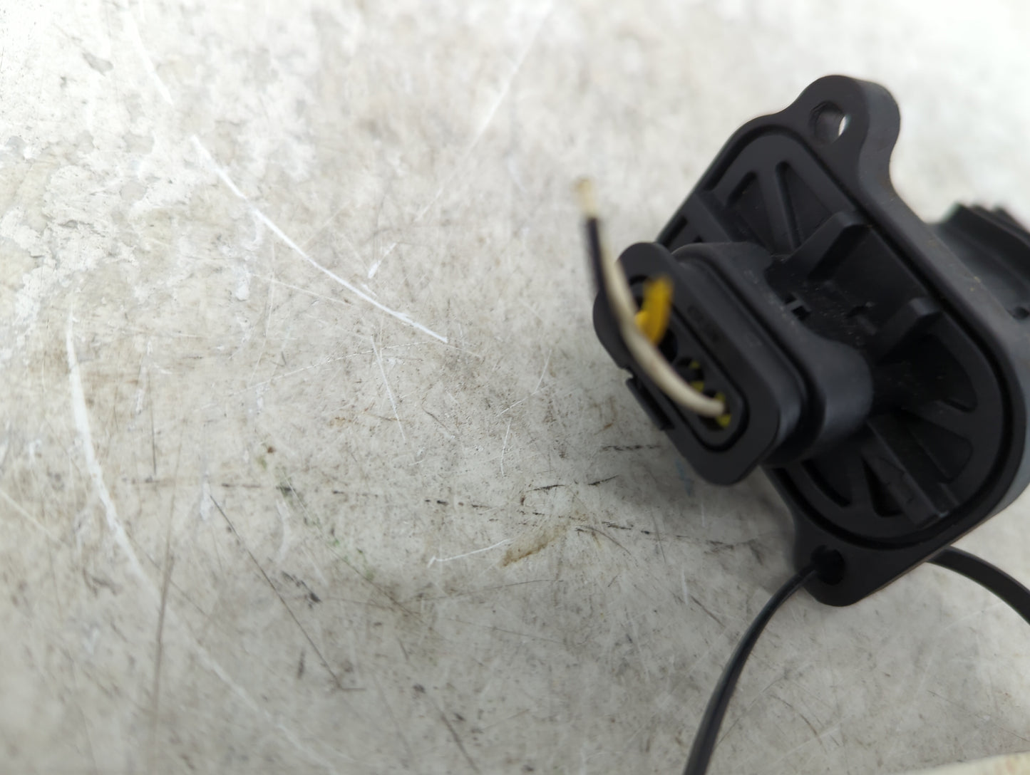 2012-2018 Bmw 320i Mass Air Flow Meter Maf - Oemusedautoparts1.com