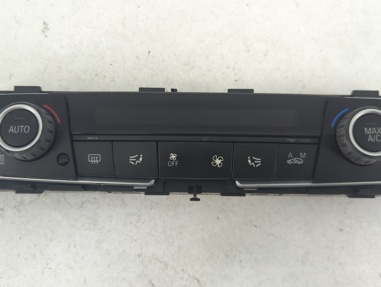 2016-2018 Bmw 320i Climate Control Module Temperature AC/Heater Replacement P/N:9290164-02 Fits OEM Used Auto Parts - Oemuse
