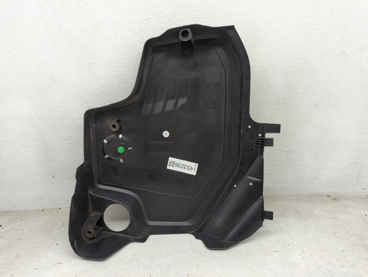 2016 Bmw 320i Engine Cover 1453236 - Oemusedautoparts1.com