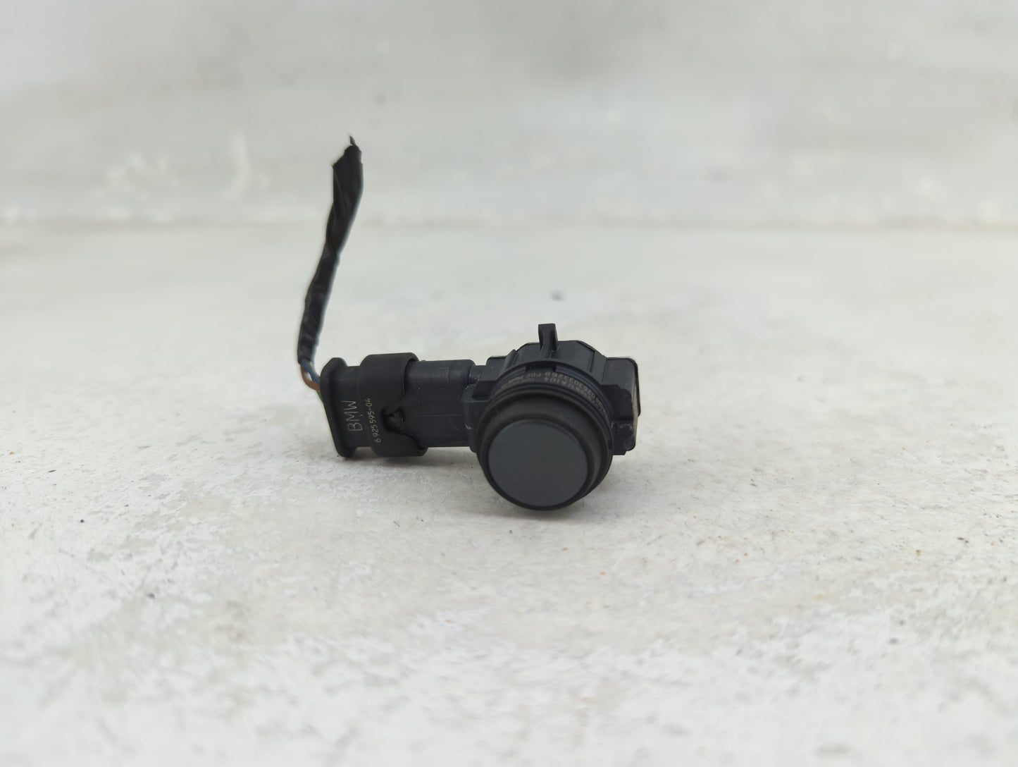 2016 Bmw 320i Front Park Assist Sensor Black - Oemusedautoparts1.com