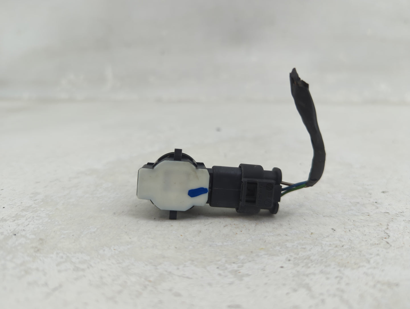 2016 Bmw 320i Front Park Assist Sensor Black - Oemusedautoparts1.com