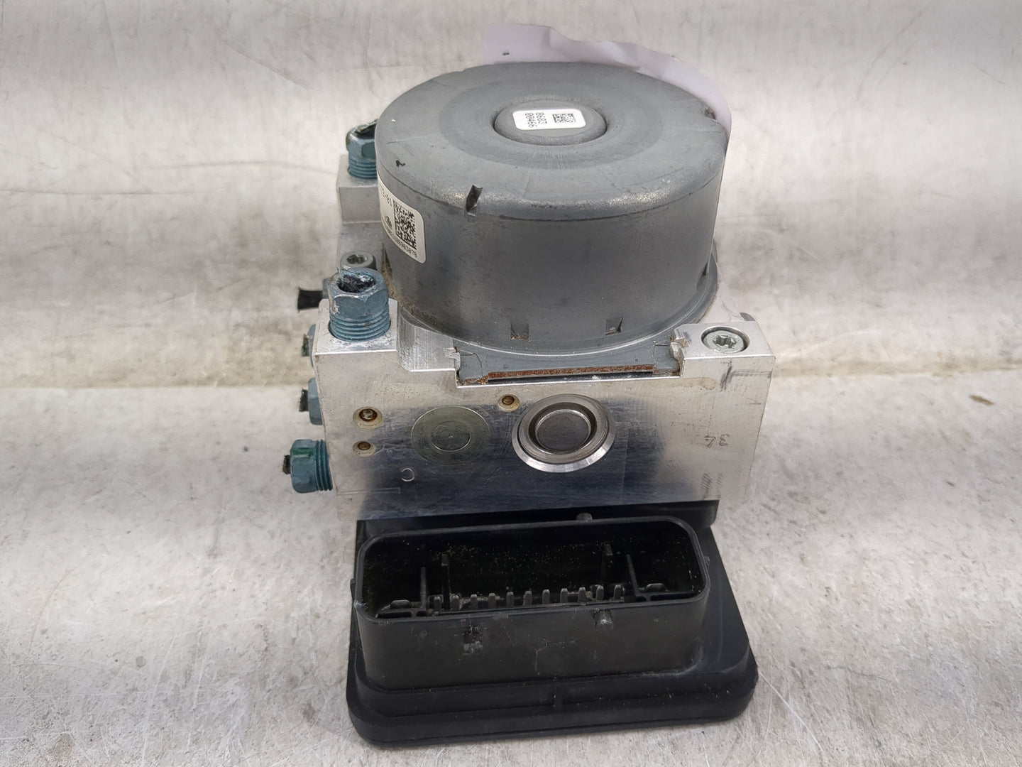 2014-2018 Bmw 320i ABS Pump Control Module Replacement P/N:6881172-01 Fits Fits 2014 2015 2016 2017 2018 2019 2020 2021 OEM 