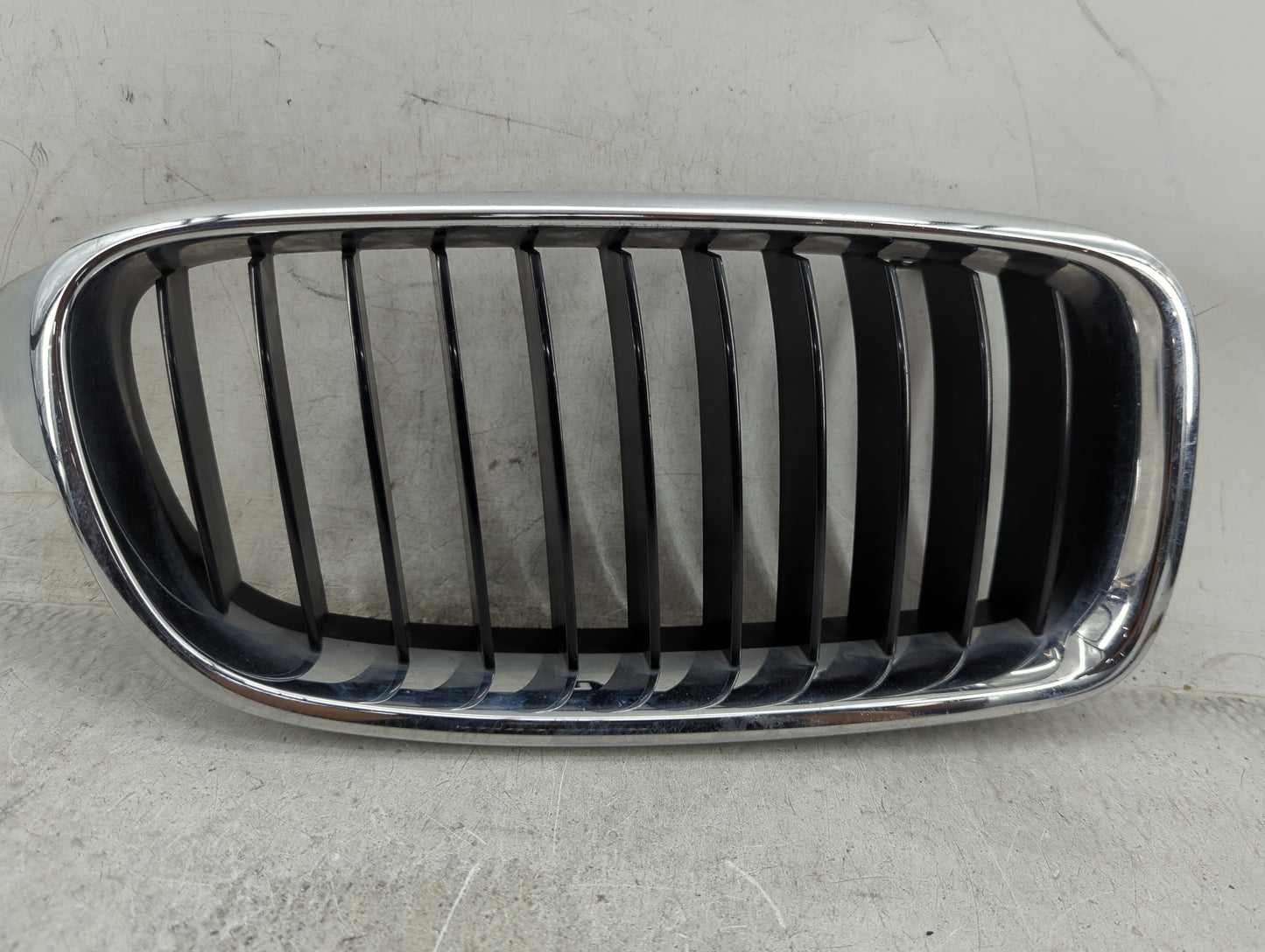 2012-2018 Bmw 320i Front Grille Bumper Not Included 1459808 - Oemusedautoparts1.com