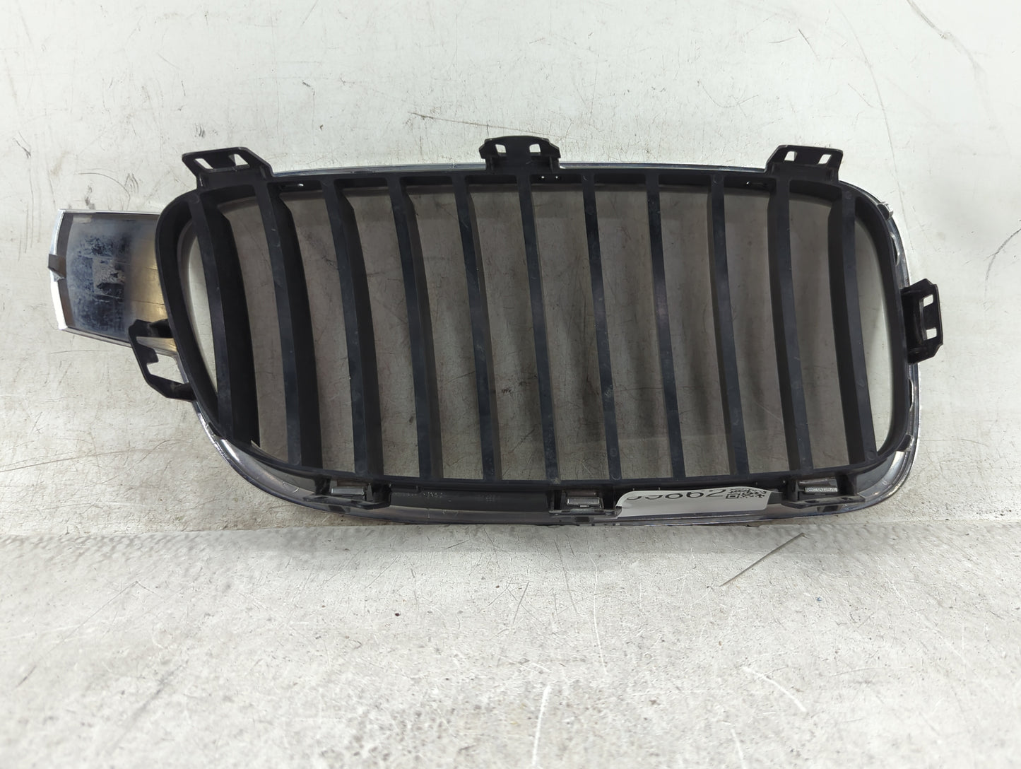 2012-2018 Bmw 320i Front Grille Bumper Not Included 1459862 - Oemusedautoparts1.com