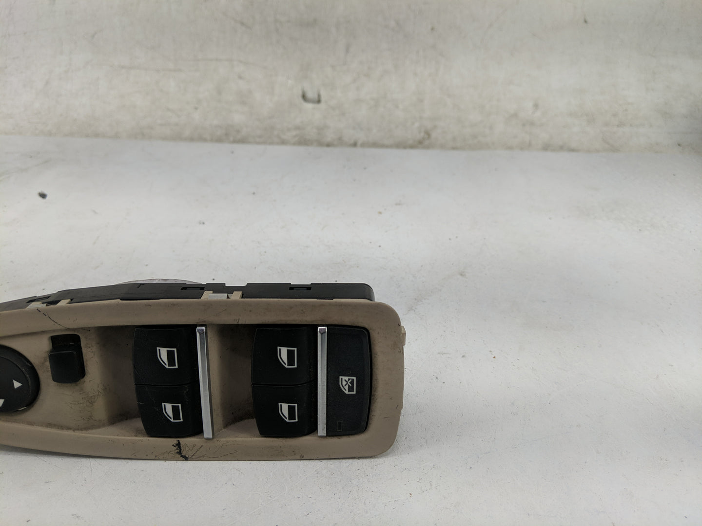2012-2018 Bmw 320i Master Power Window Switch Replacement Driver Side Left P/N:9208108-02 Fits OEM Used Auto Parts - Oemused
