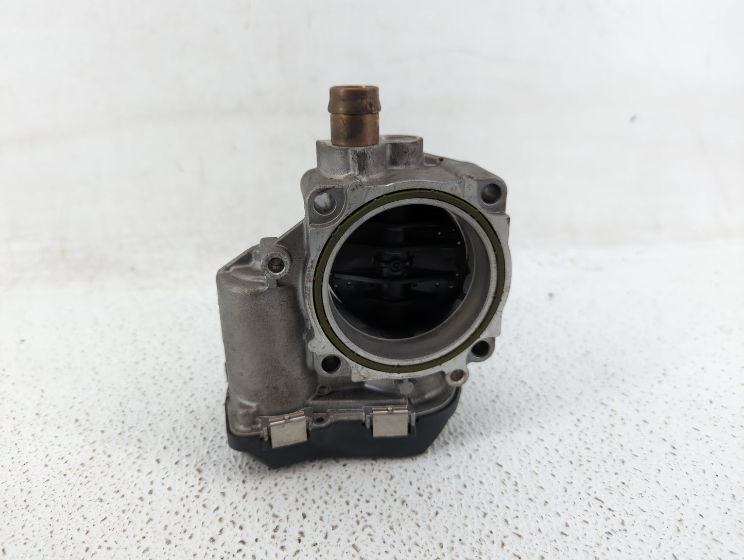 2012-2018 Bmw 320i Throttle Body P/N:1354 7588625-04 1354 7588625-03 Fits Fits 2012 2013 2014 2015 2016 2017 2018 OEM Used A