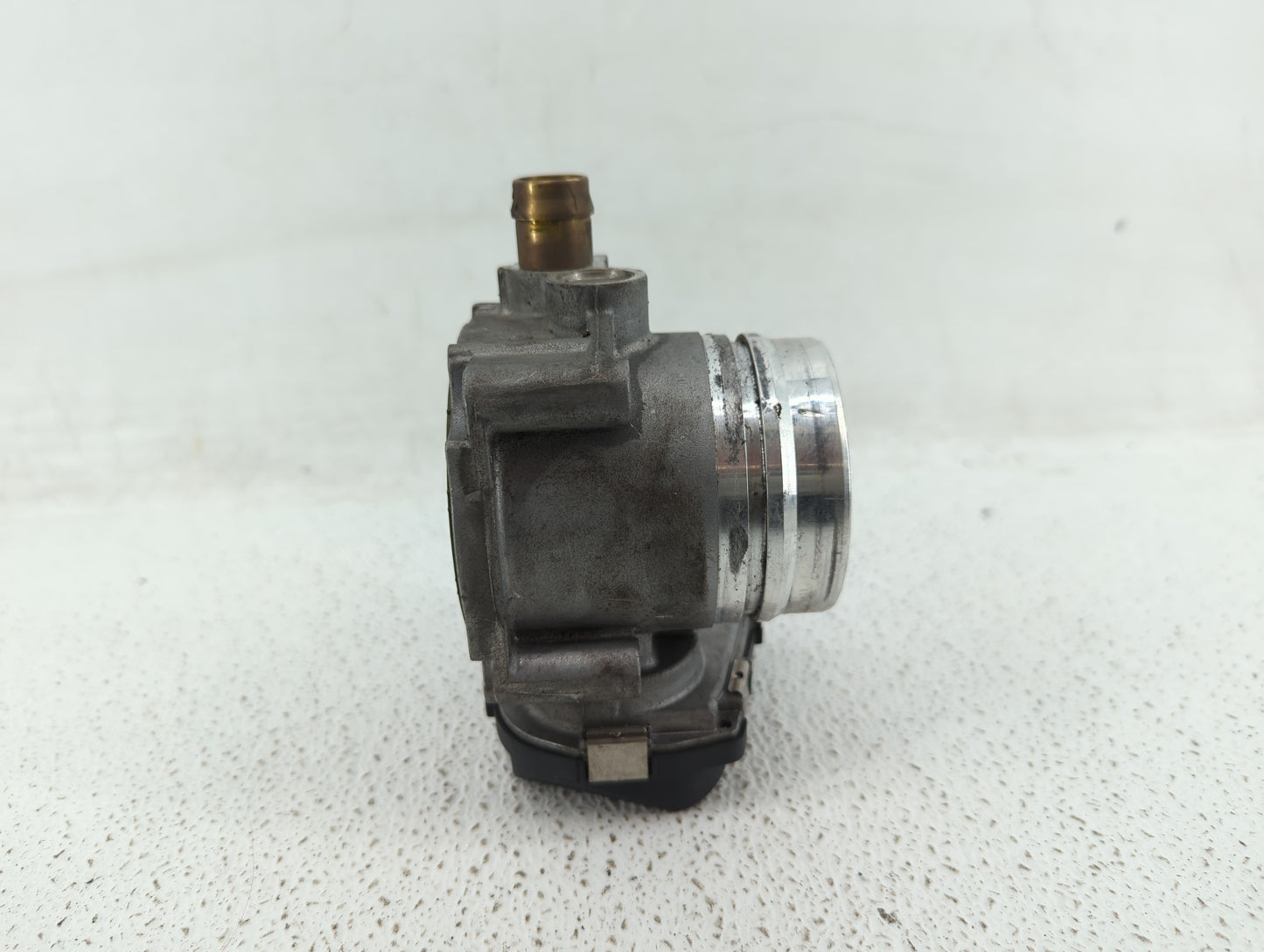 2012-2018 Bmw 320i Throttle Body P/N:1354 7588625-04 1354 7588625-03 Fits Fits 2012 2013 2014 2015 2016 2017 2018 OEM Used A
